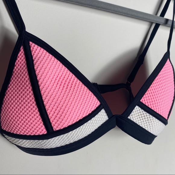 Triangl Bikini top - Picture 2 of 5